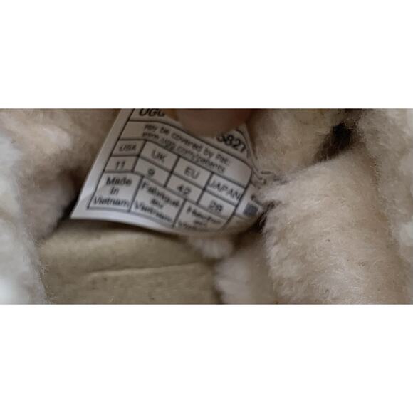 🔴SOLD UGG Classic Alpine Chestnut Lace Up Suede Sheepskin Boots Size 11 NIB - Picture 12 of 14